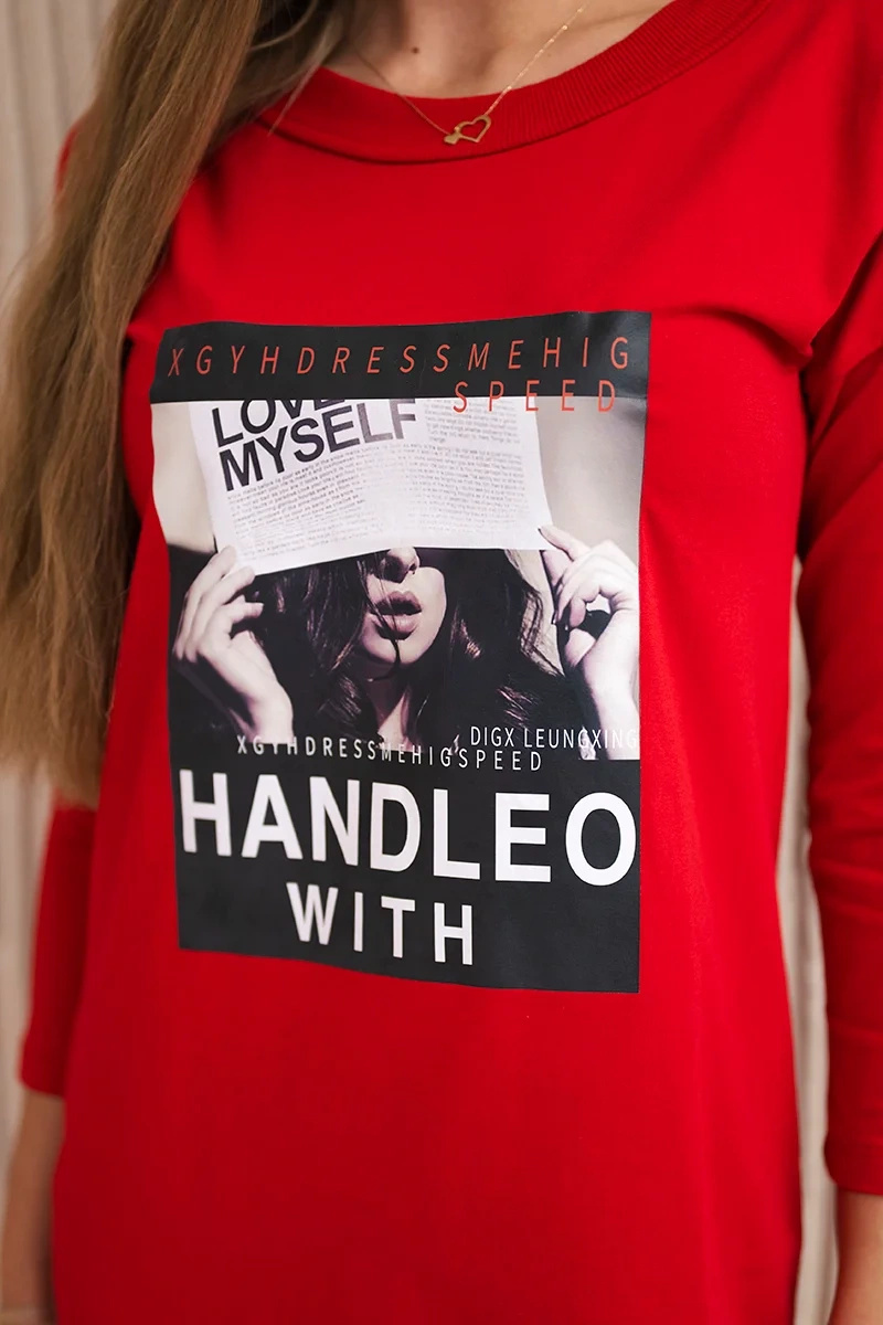 Sukienka z nadrukiem Handle with czerwona - obrazek 4