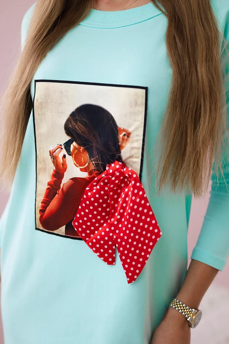 Sukienka z grafiką i kokardą w grochy 3D miętowa - obrazek 4