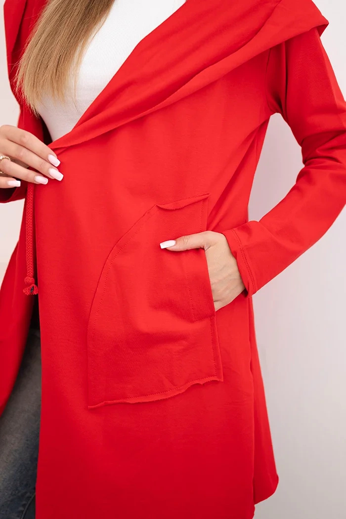 Narzutka z luźnym kapturem czerwona - obrazek 4
