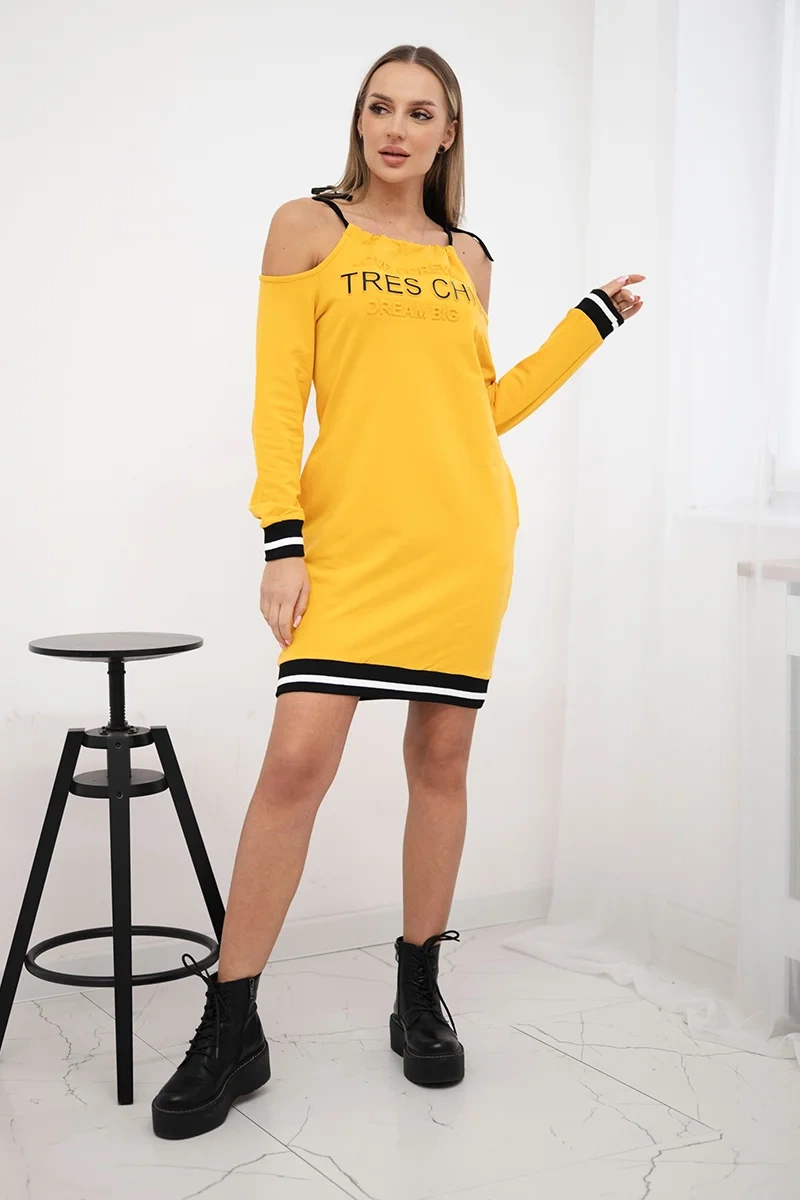 Sukienka Tres Chic musztardowa - obrazek 2