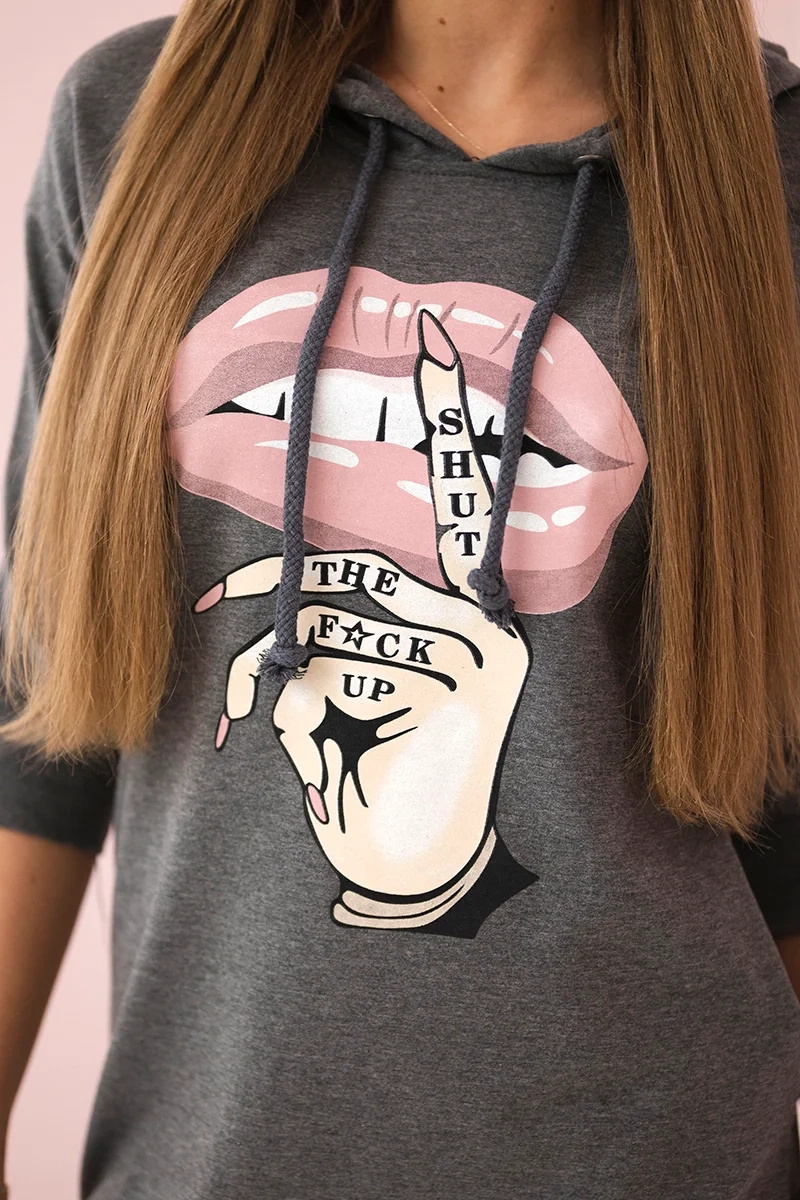 Sukienka z dłuższym tyłem i kolorowym nadrukiem grafitowa - obrazek 4