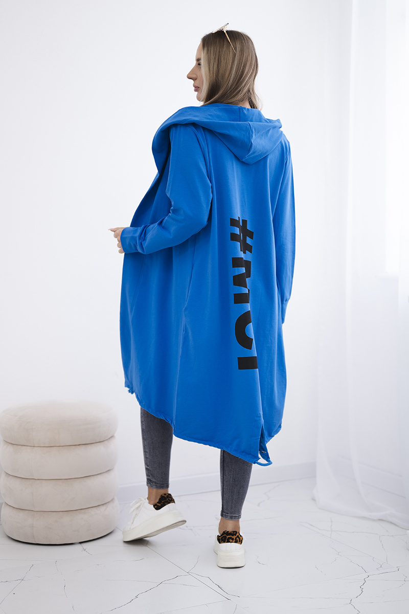 Narzutka z nadrukiem oversize chabrowa - obrazek 4