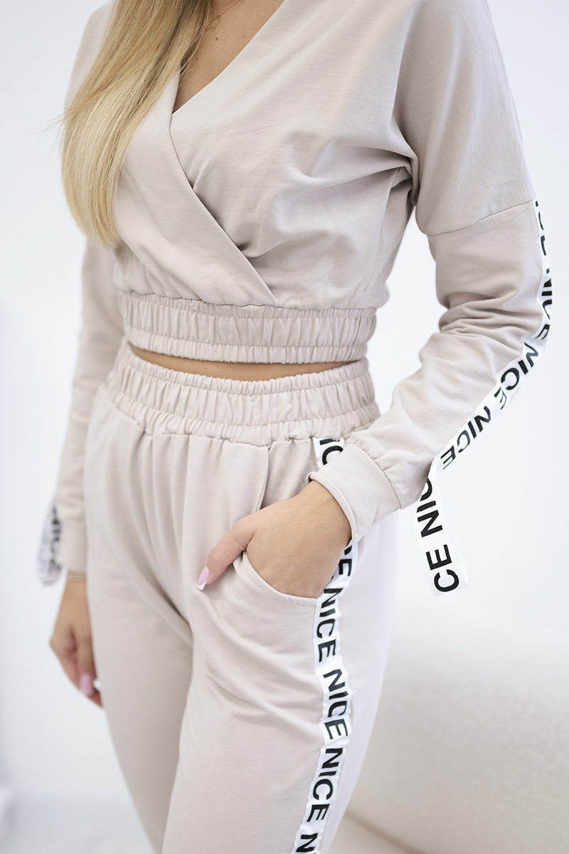 Komplet z ozdobnymi taśmami beżowy - obrazek 4